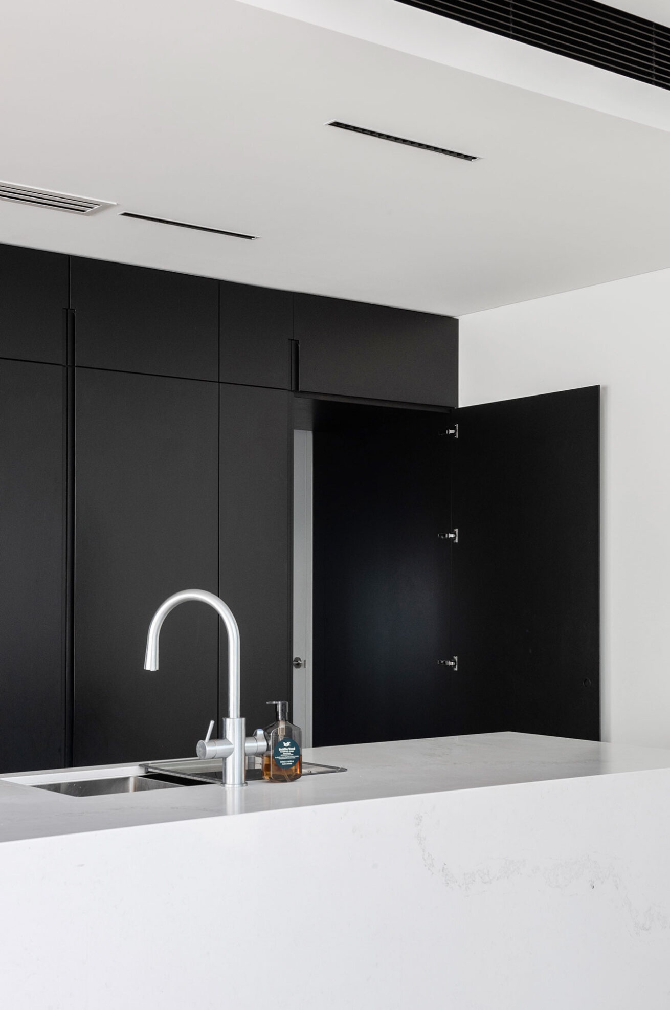 Luxury Made In Italy New Build_Jubilee Cres City Beach _Elementi Concept.jpg15
