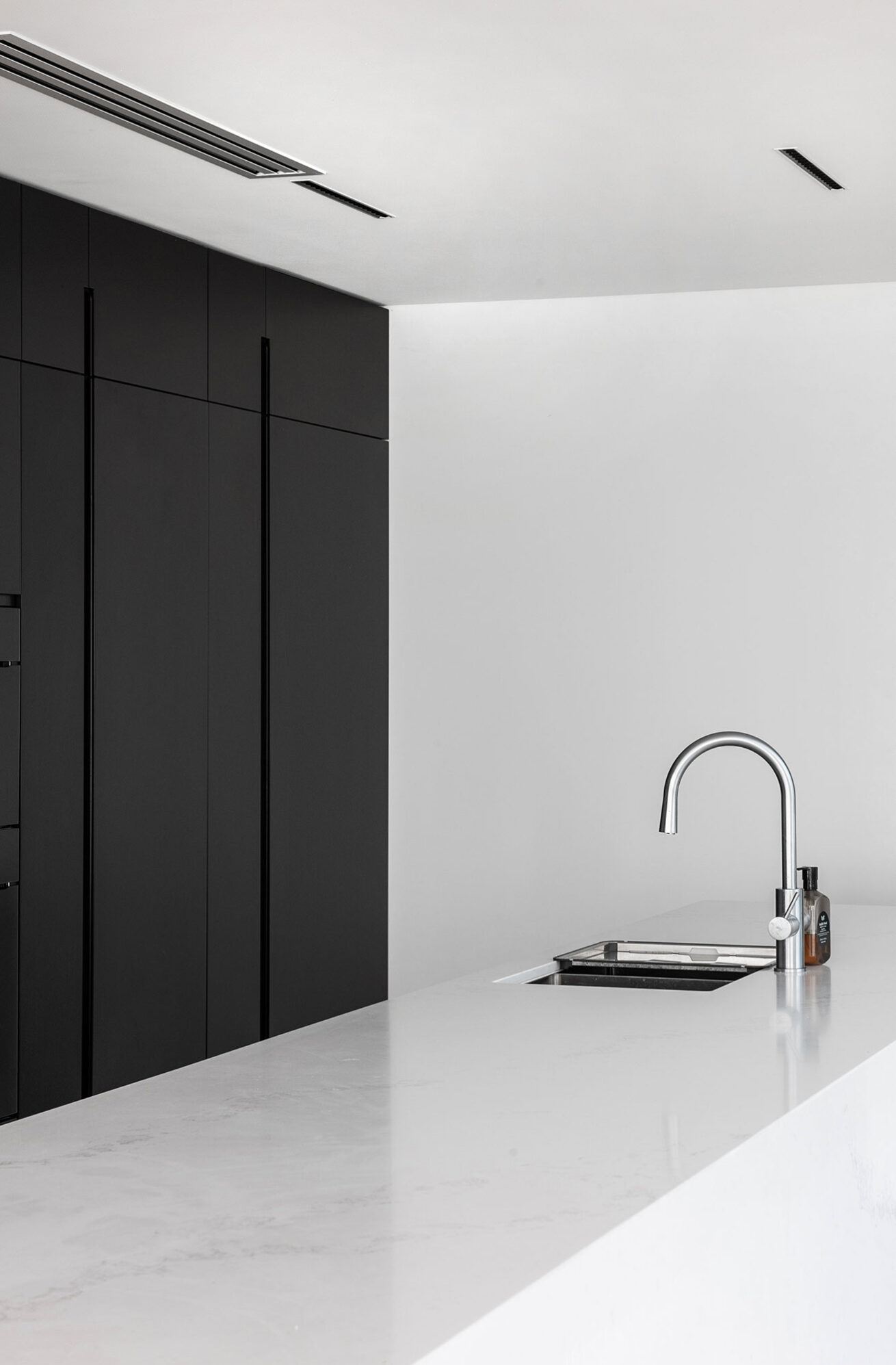 Luxury Made In Italy New Build_Jubilee Cres City Beach _Elementi Concept.jpg22